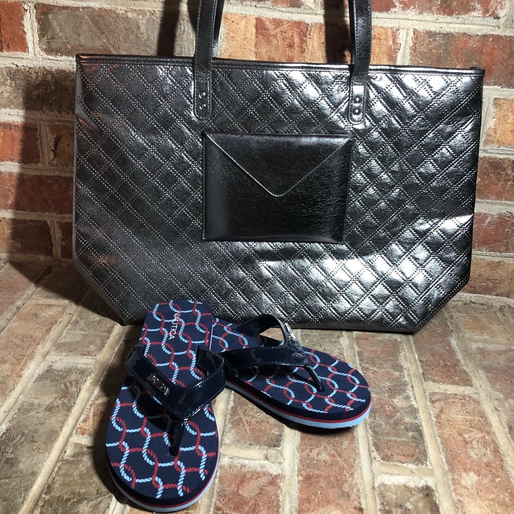 Nautica Foam Sandals and Tote